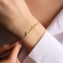 Dainty Name Bracelet – Custom Jewelry Gift for Loved Ones