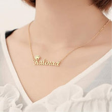 Personalized Crown Name Necklace – Custom Gold Pendant Jewelry